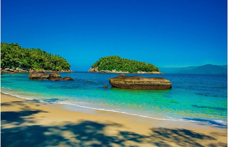 Conheça a praia do litoral paulista que está deixando Teahupo’o, no Taiti, no chinelo!