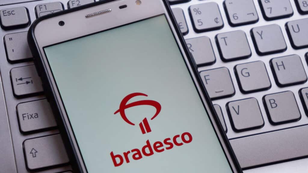 Banco Central revela os piores bancos de 2025 no ranking de reclamações dos clientes; veja lista