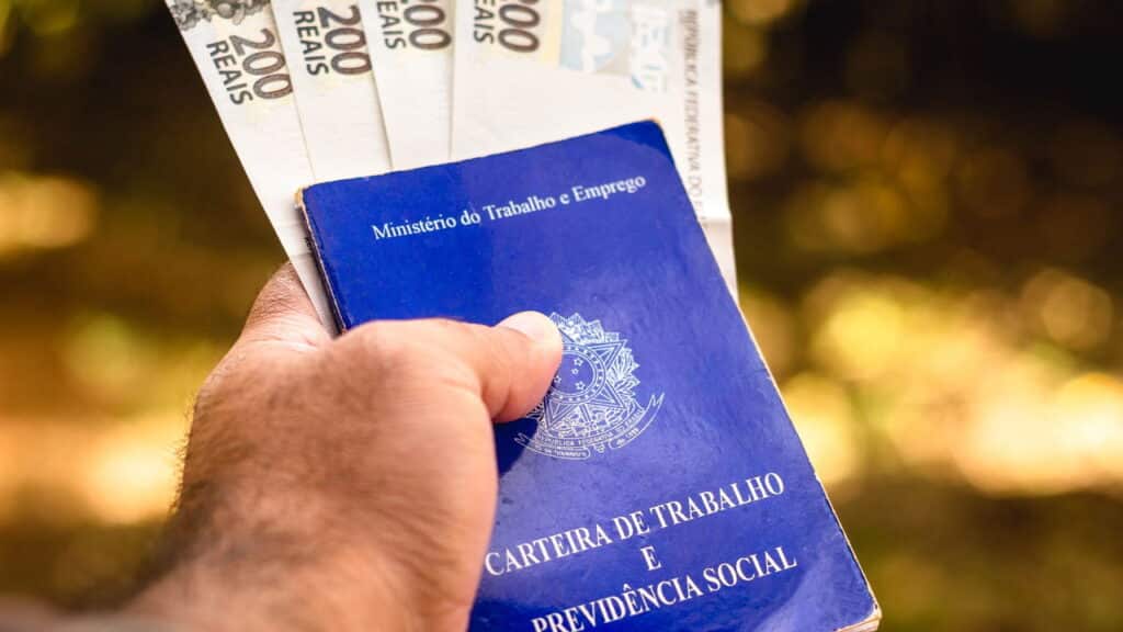 Nova regra do consignado muda tudo no crédito para CLT e MEI