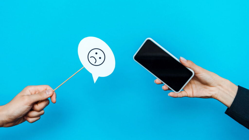 Você usa o celular até no banheiro? Esse parece ser o novo normal